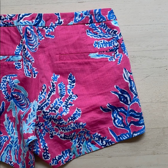 Lilly Pulitzer Short - Picture 3 of 9